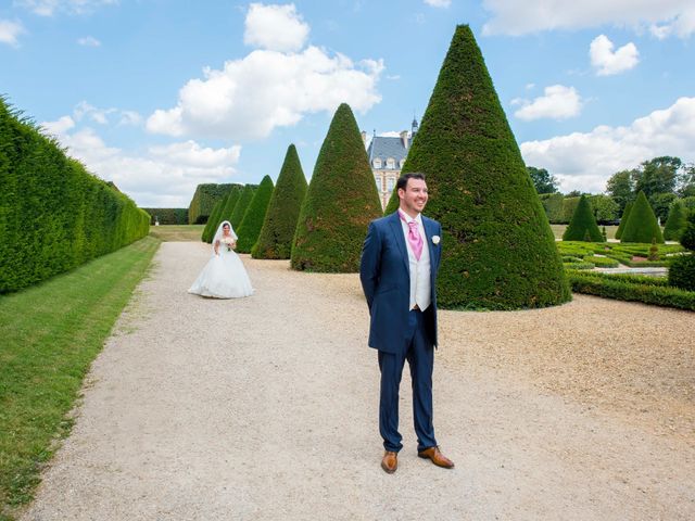 Le mariage de Julien et Sara à Le Coudray-Montceaux, Essonne 21