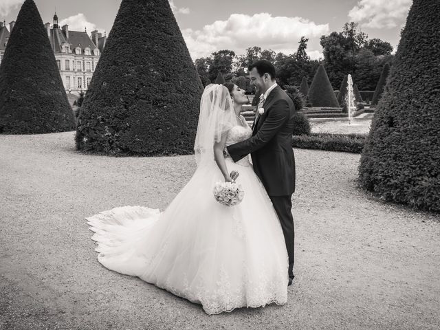 Le mariage de Julien et Sara à Le Coudray-Montceaux, Essonne 22