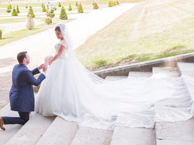 Le mariage de Julien et Sara à Le Coudray-Montceaux, Essonne 25