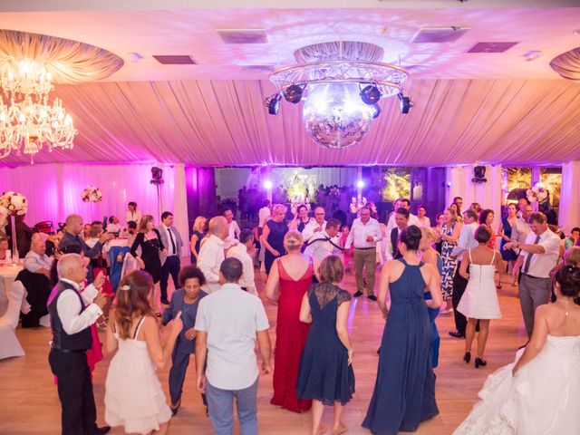 Le mariage de Julien et Sara à Le Coudray-Montceaux, Essonne 65