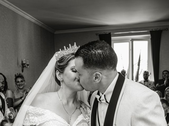 Le mariage de Kevin et Mélissa à Magny-en-Vexin, Val-d'Oise 16