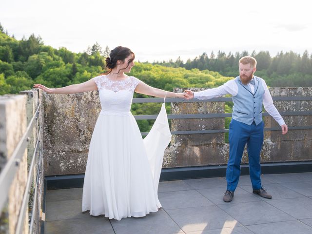 Le mariage de Guillaume et Nolwen à Miremont , Puy-de-Dôme 13