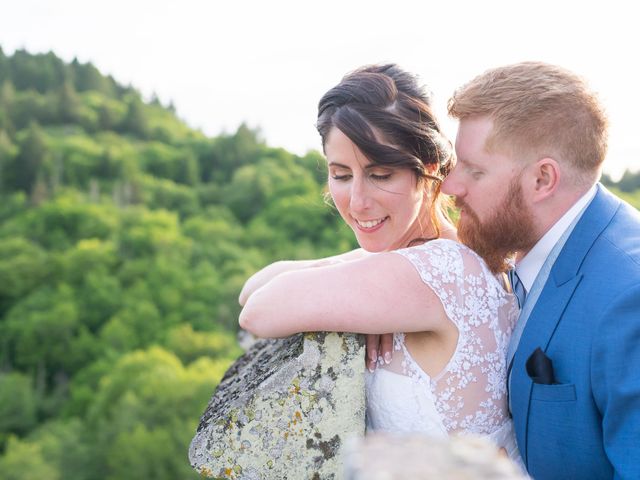Le mariage de Guillaume et Nolwen à Miremont , Puy-de-Dôme 16