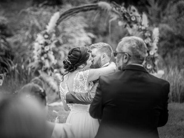 Le mariage de Guillaume et Nolwen à Miremont , Puy-de-Dôme 40
