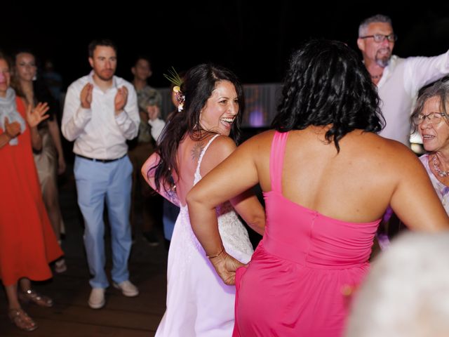 Le mariage de David et Amandine à Le Tampon, La Réunion 77