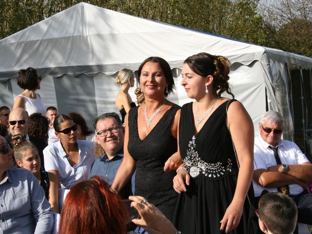 Le mariage de Jérémie et Emilie à Saint-Berthevin, Mayenne 80