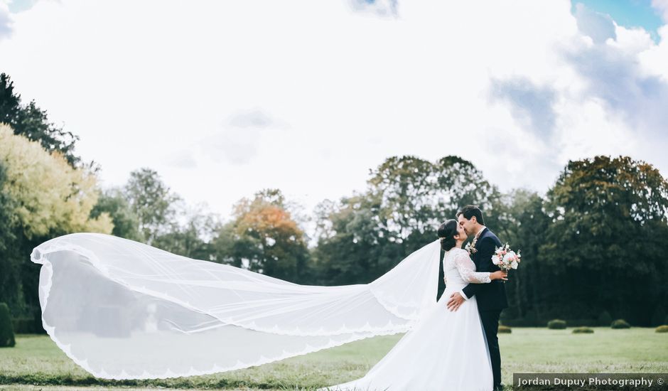 Le mariage de Valentin et Laura à Coudrecieux, Sarthe
