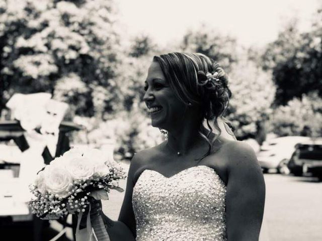Le mariage de Tony et Sarah  à Cognac, Charente 11