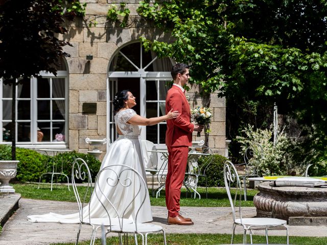 Le mariage de Jean et Selvanie à Saint-André-de-Chalencon, Haute-Loire 10