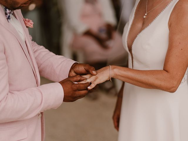 Le mariage de Anthony et Cindy à Saint-Trivier-de-Courtes, Ain 69