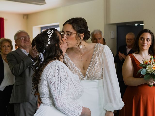 Le mariage de Kelly et Léa à Saint Léger en Bray, Oise 28