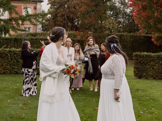 Le mariage de Kelly et Léa à Saint Léger en Bray, Oise 91