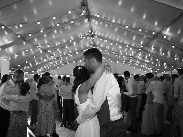 Le mariage de Valentin et Clémence à Signes, Var 74