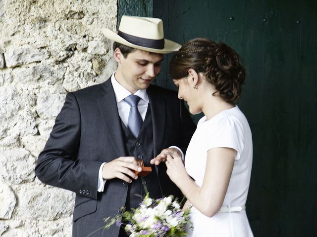 Le mariage de Valentin et Anne-Claire à Foix, Ariège 32