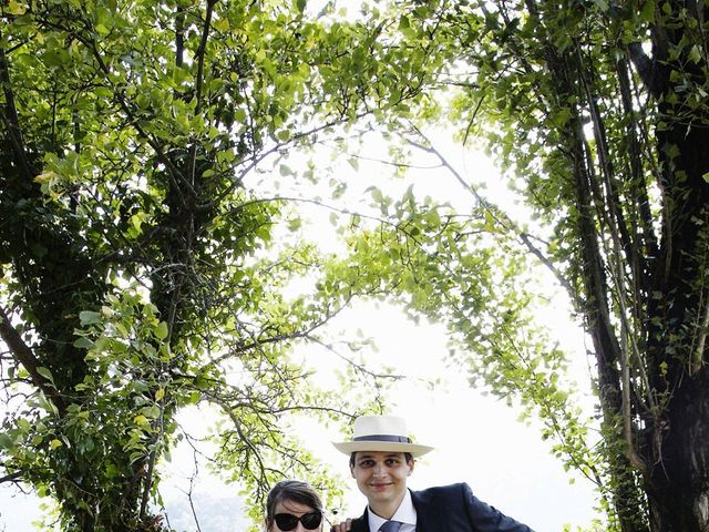 Le mariage de Valentin et Anne-Claire à Foix, Ariège 36