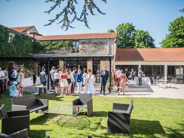 Le mariage de Jean-Louis et Léa à Roanne, Loire 33