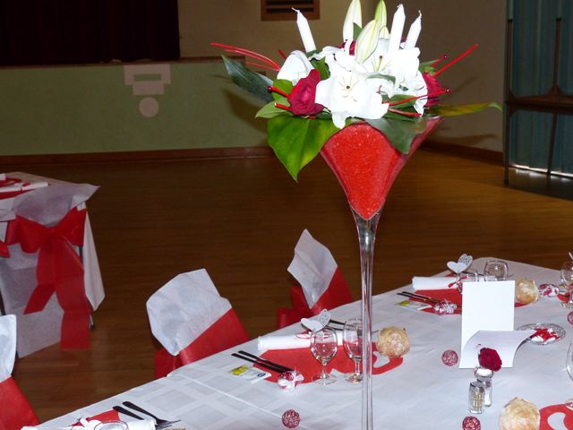 Le mariage de Emilie et Thomas à Lons-le-Saunier, Jura 6