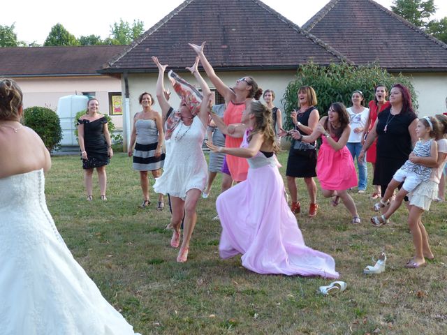 Le mariage de Emilie et Thomas à Lons-le-Saunier, Jura 4