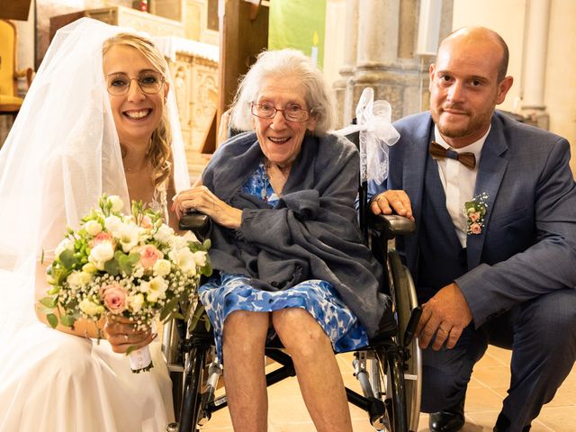 Le mariage de Clément et Noémie à Villebois, Ain 86