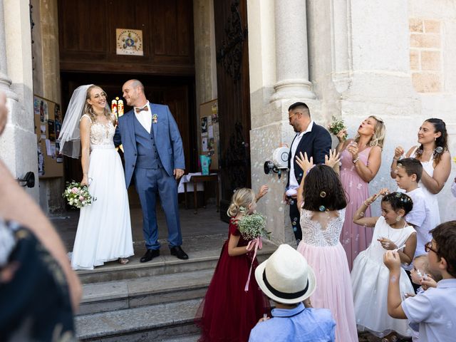 Le mariage de Clément et Noémie à Villebois, Ain 97