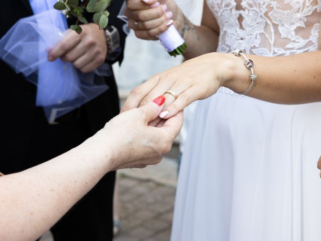 Le mariage de Clément et Noémie à Villebois, Ain 109