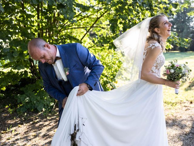 Le mariage de Clément et Noémie à Villebois, Ain 142