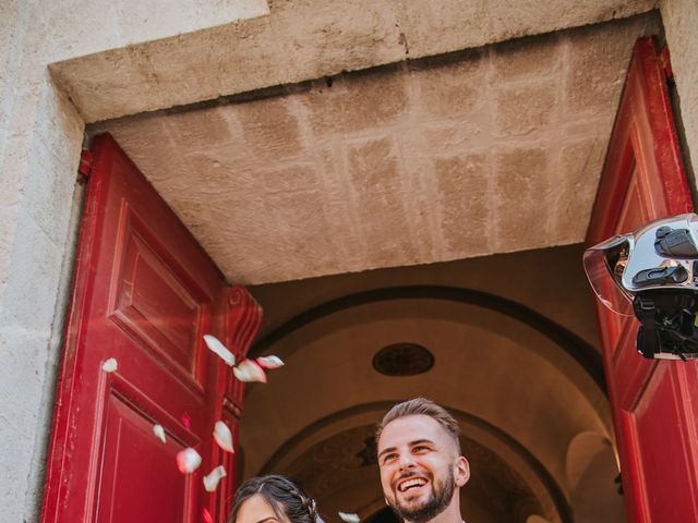 Le mariage de Anthony et Mathilde à Istres, Bouches-du-Rhône 12