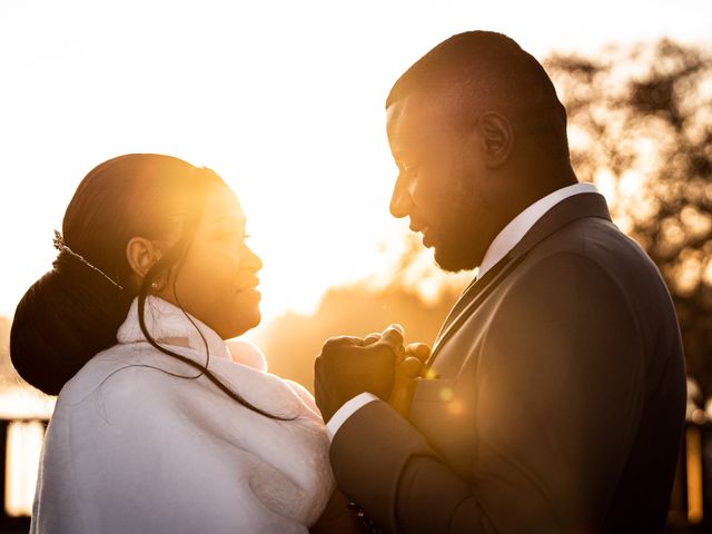 Le mariage de Pierre et Monique à Paris, Paris 8