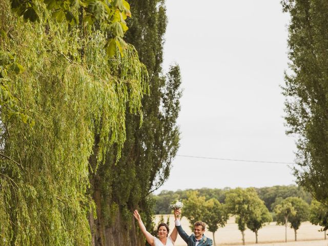 Le mariage de Benjamin et Marion à Faverolles, Eure-et-Loir 13