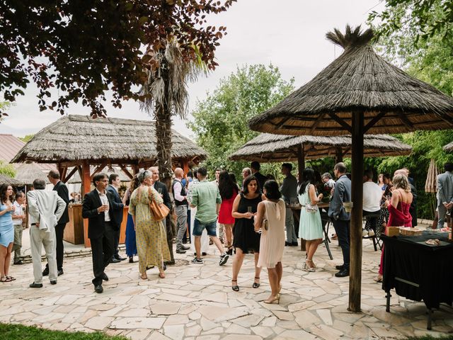 Le mariage de Benoit et Marie-Cécile à Eaunes, Haute-Garonne 37