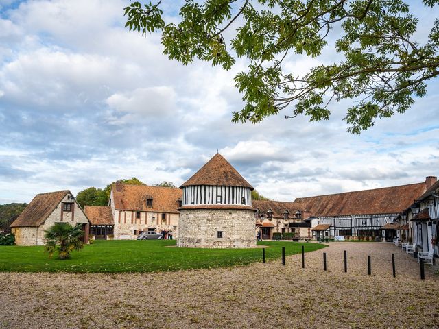 Le mariage de Christophe et Caroline à Pont-de-l&apos;Arche, Eure 15