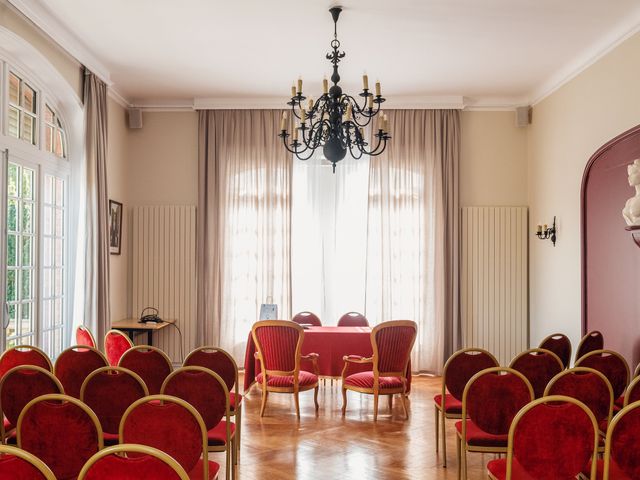 Le mariage de Alex et Chloé à Jouy-Mauvoisin, Yvelines 1