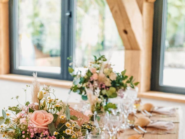 Le mariage de Alex et Chloé à Jouy-Mauvoisin, Yvelines 22