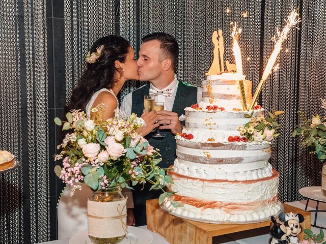 Le mariage de Alex et Chloé à Jouy-Mauvoisin, Yvelines 24