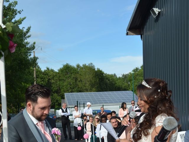 Le mariage de Julien et Hanna  à Bourges, Cher 3