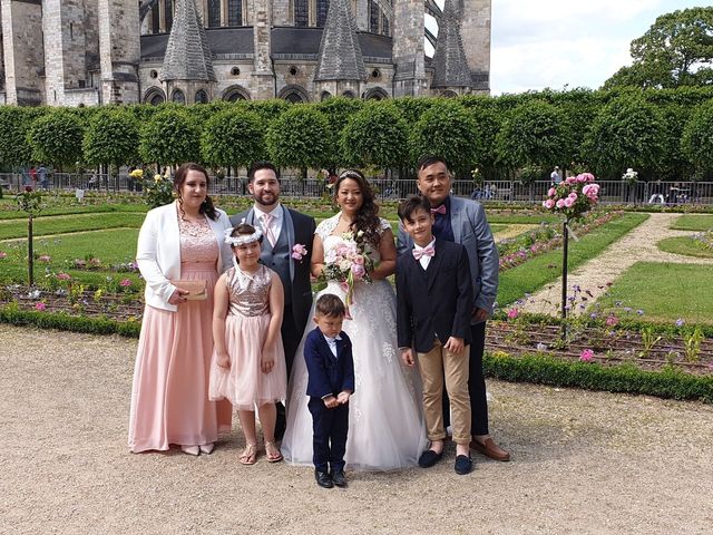 Le mariage de Julien et Hanna  à Bourges, Cher 17