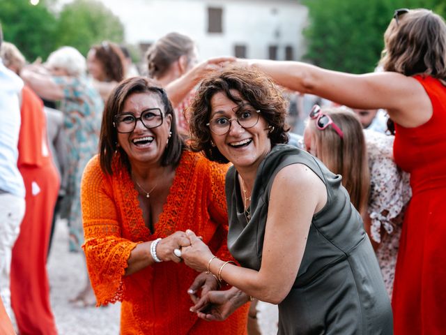 Le mariage de Lilian et Lucie à Saint-Aulaye, Dordogne 48