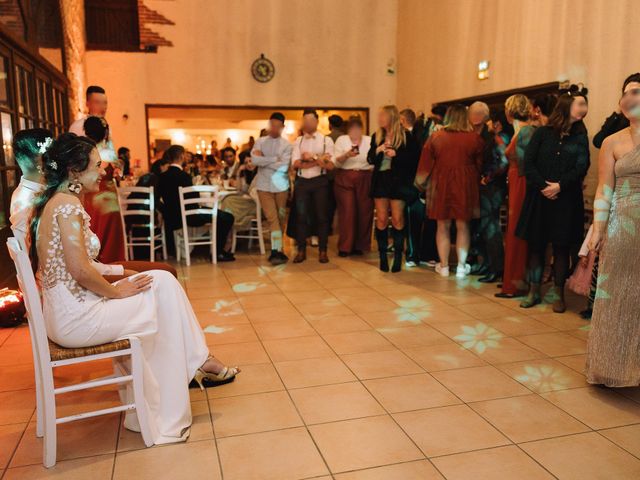 Le mariage de Alan et Clarisse à Saint-Trivier-sur-Moignans, Ain 51