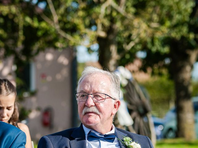 Le mariage de Valentin et Océane à Firfol, Calvados 15