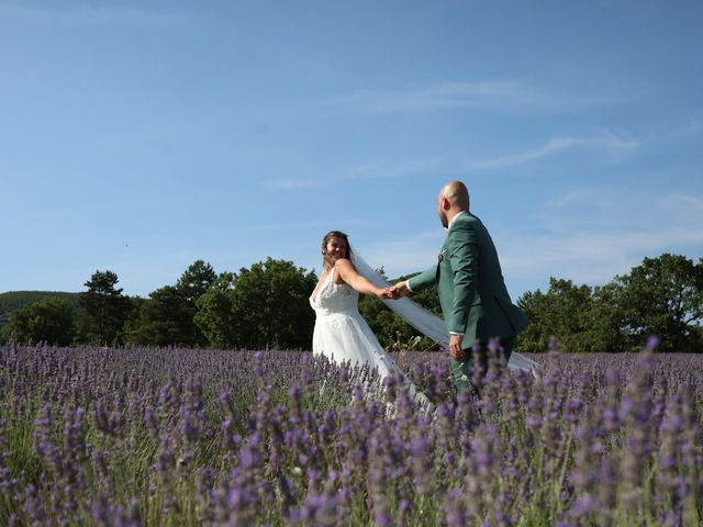 Le mariage de Simon et Manon à Simiane-la-Rotonde, Alpes-de-Haute-Provence 35