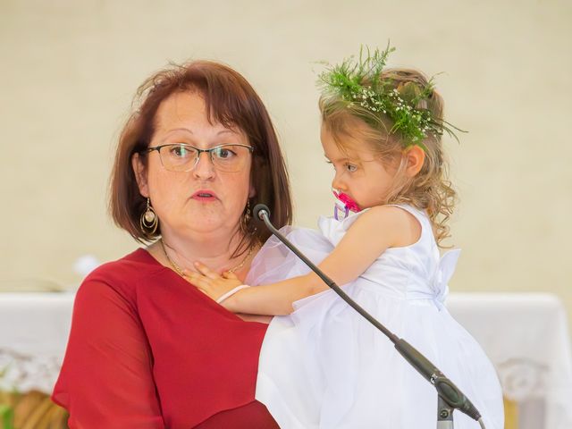 Le mariage de Brandon et Axelle à La Salle-de-Vihiers, Maine et Loire 29