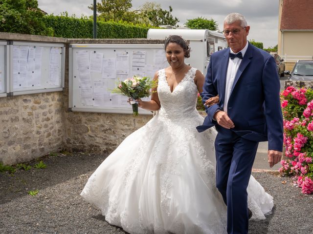 Le mariage de Laurent et Manon à Monceaux-en-Bessin, Calvados 9