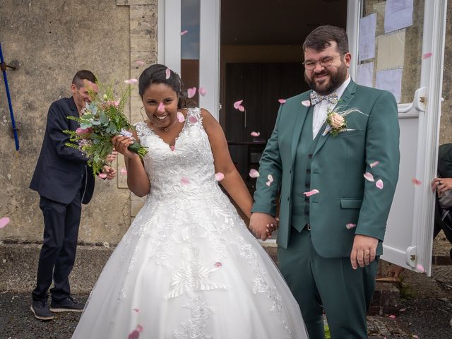 Le mariage de Laurent et Manon à Monceaux-en-Bessin, Calvados 17