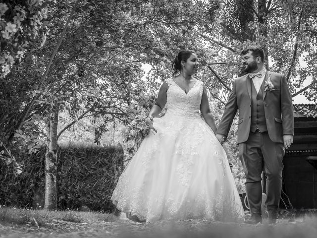 Le mariage de Laurent et Manon à Monceaux-en-Bessin, Calvados 19