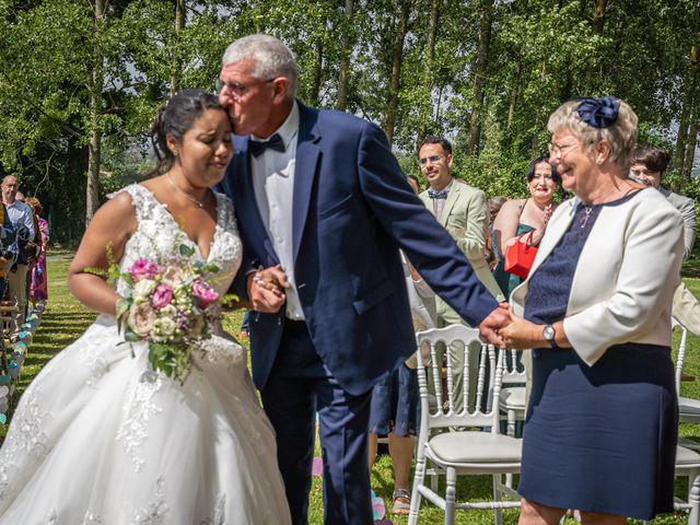 Le mariage de Laurent et Manon à Monceaux-en-Bessin, Calvados 26