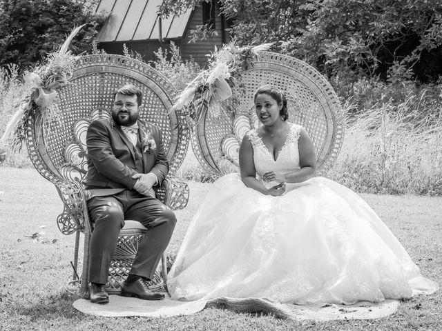 Le mariage de Laurent et Manon à Monceaux-en-Bessin, Calvados 37