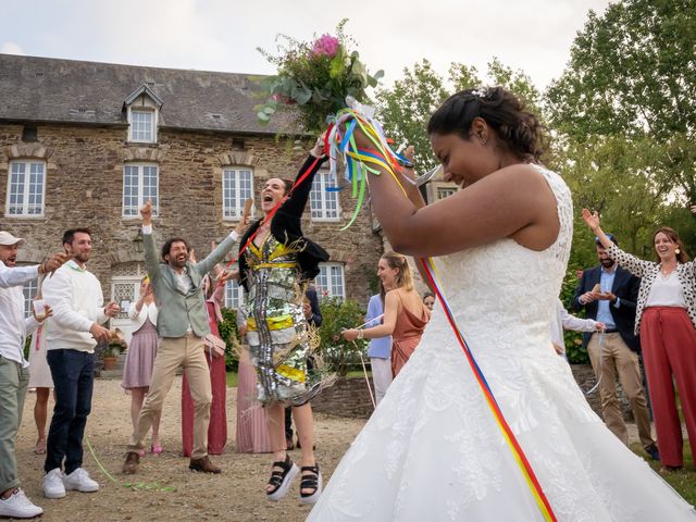 Le mariage de Laurent et Manon à Monceaux-en-Bessin, Calvados 55