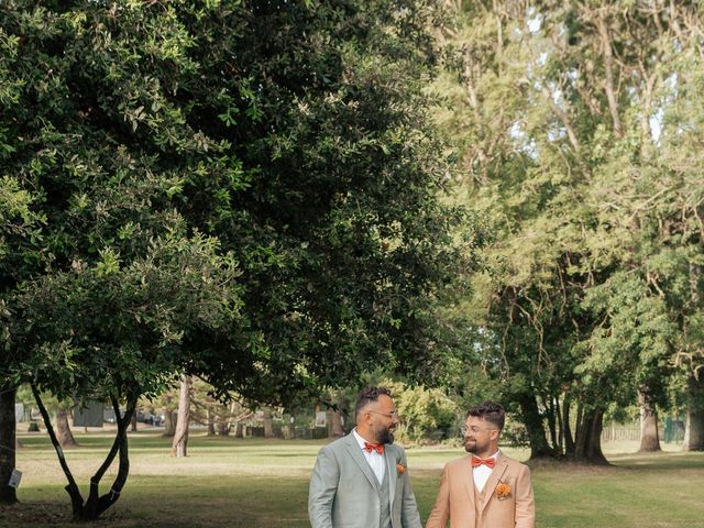 Le mariage de Julien et Paul à Saint-Pierre-d&apos;Oléron, Charente Maritime 80