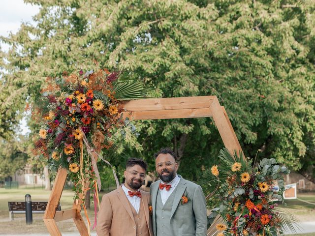 Le mariage de Julien et Paul à Saint-Pierre-d&apos;Oléron, Charente Maritime 84