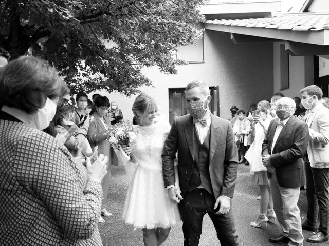 Le mariage de Thomas et Elodie à Saint-Laurent-d&apos;Oingt, Rhône 9